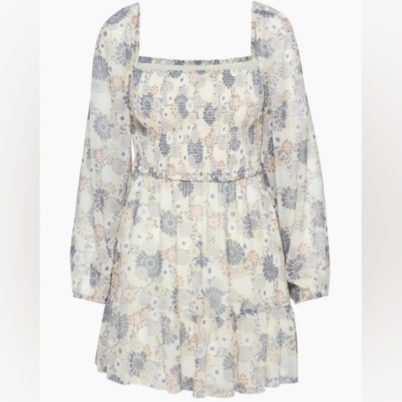 WILFRED x ARITZIA Tempest Butter Floral Smocked Mini Dress Size Medium - Picture 9 of 16